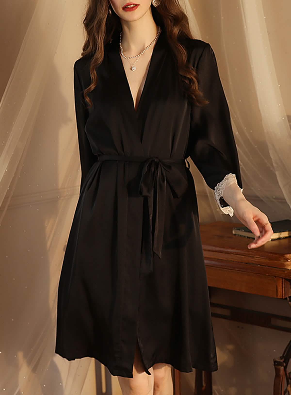 Silk Lace Embroidery Low Cut Backless Dress Robe Set