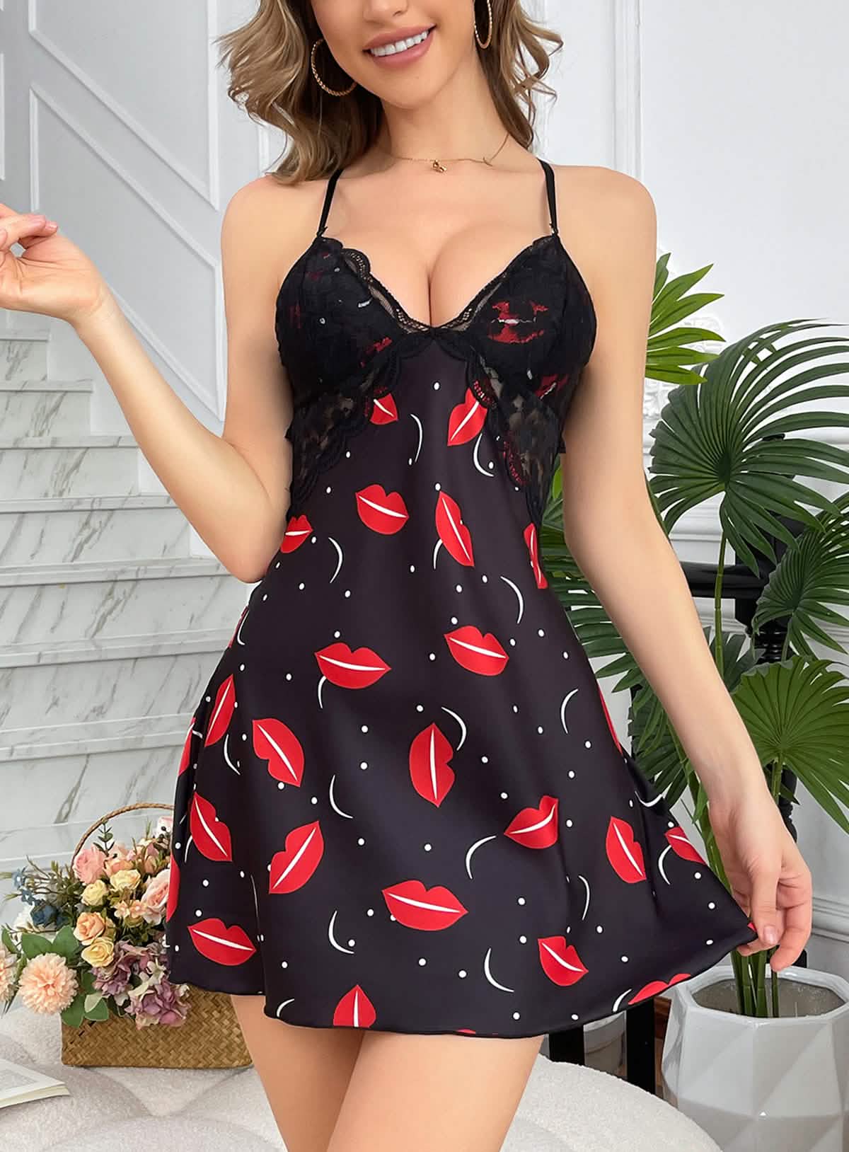 Sexy black silk lace embroidery embroidery lingerie see-through cut-out seduction burst sundress pajamas pajamas