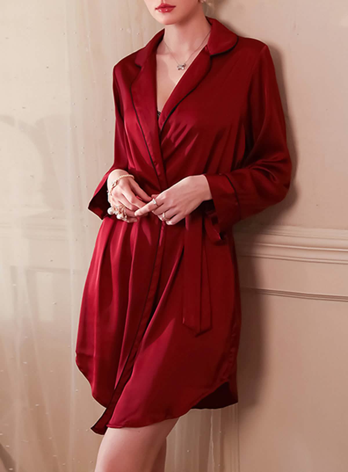 Sexy silk palace style underwear, pajamas, pajamas, nightgowns, bathrobe, belt