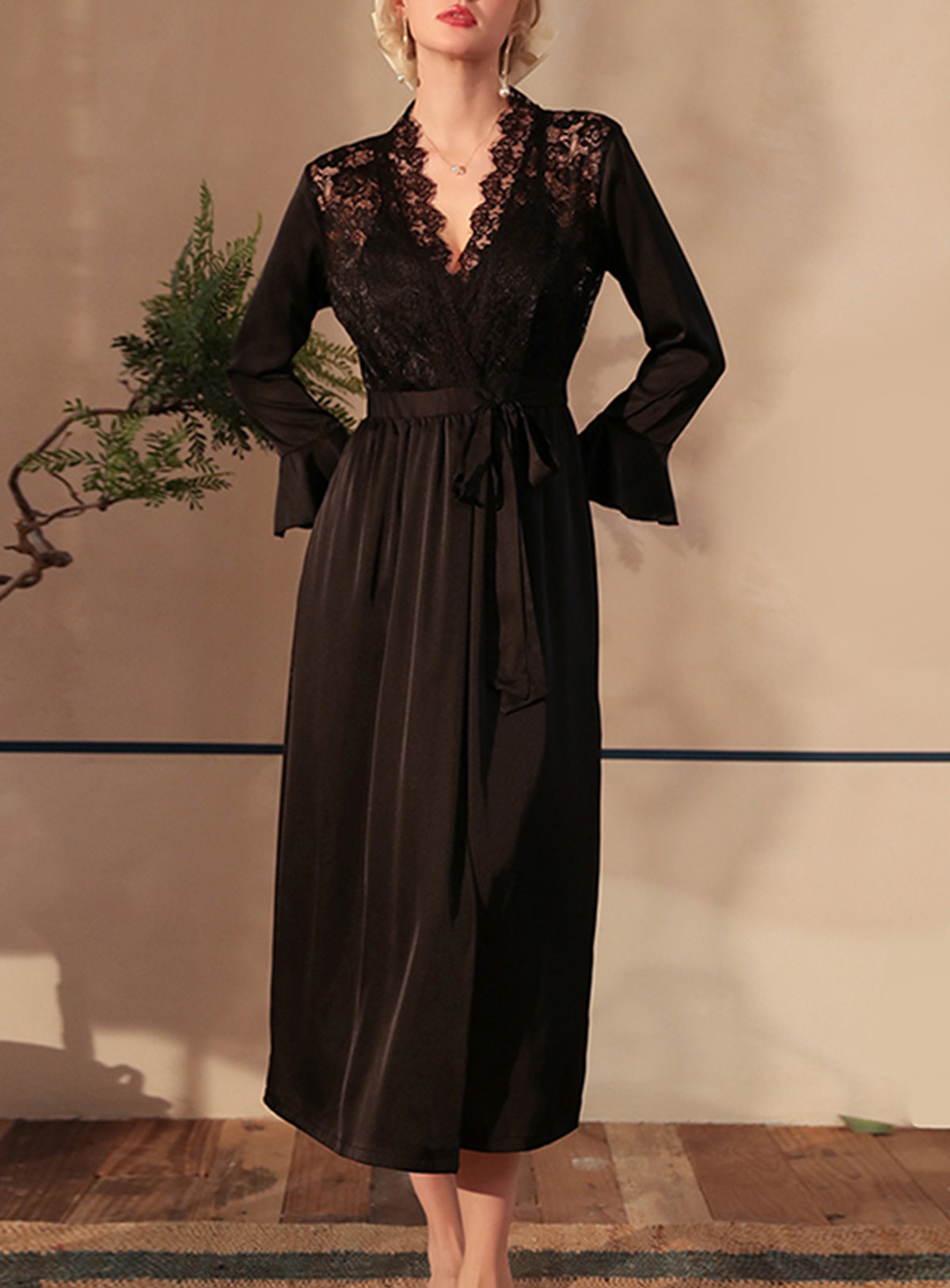 Sexy silk lace embroidery bridal belt low cut lingerie see-through cut-out seduction pajamas nightgown bathrobe