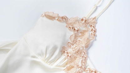 Bridal Essential:Romantic Satin Sleepwear Set
