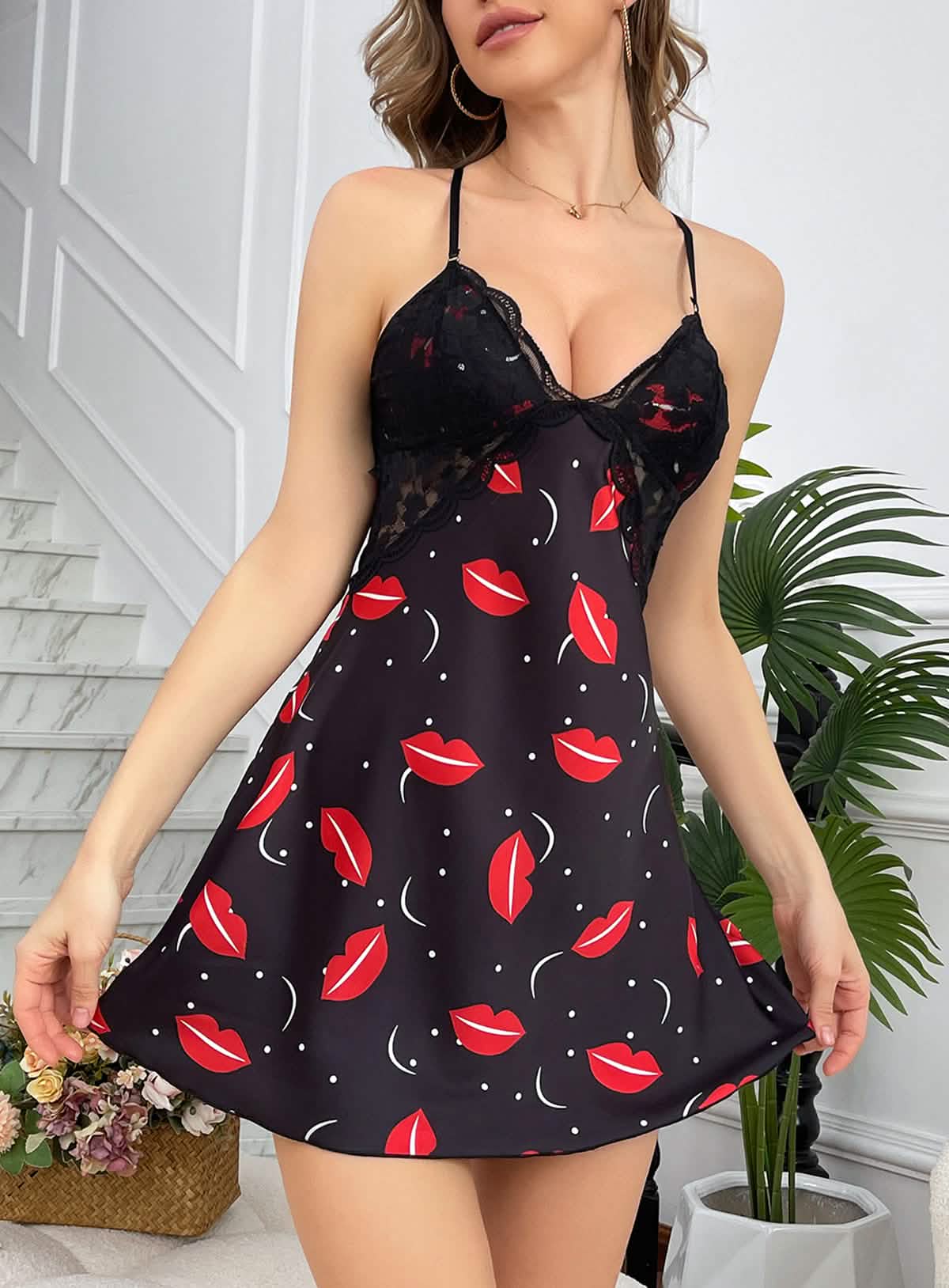 Sexy black silk lace embroidery embroidery lingerie see-through cut-out seduction burst sundress pajamas pajamas